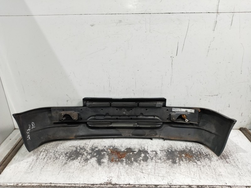 Recambio de paragolpes delantero para ford escort berlina referencia OEM IAM    Recambio de paragolpes delantero para ford escort berlina referencia OEM IAM