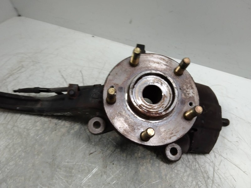 Recambio de mangueta delantera izquierda para hyundai xg 3.5 v6 gls referencia OEM IAM   