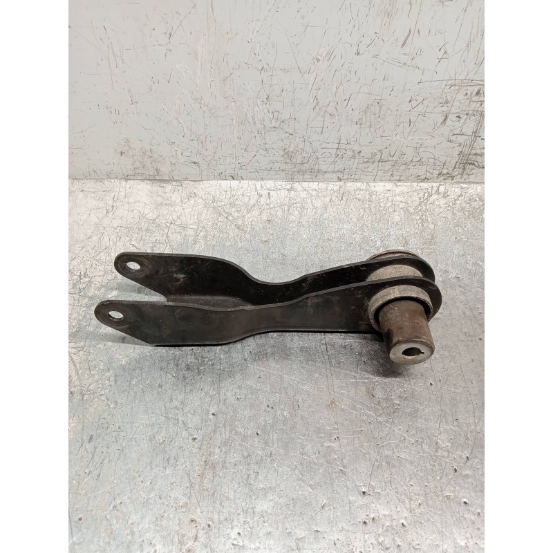 Recambio de brazo suspension inferior trasero izquierdo para land rover discovery sport s referencia OEM IAM JLR1221443  