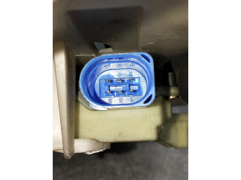 Recambio de motor cierre centralizado trasero derecho para volkswagen polo (9n3) advance referencia OEM IAM   5P