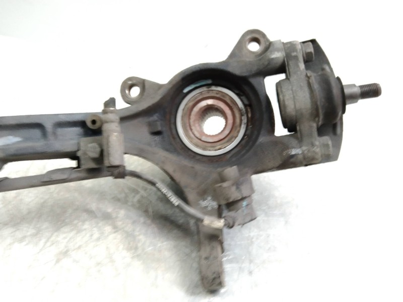 Recambio de mangueta delantera izquierda para hyundai xg 3.5 v6 gls referencia OEM IAM   