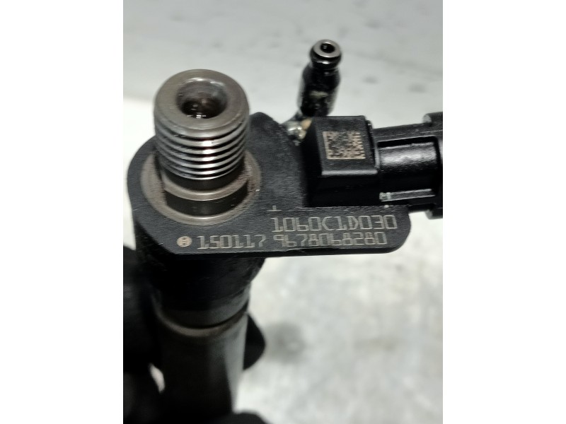 Recambio de inyector para land rover discovery sport s referencia OEM IAM 9678068280 0445116055 150117