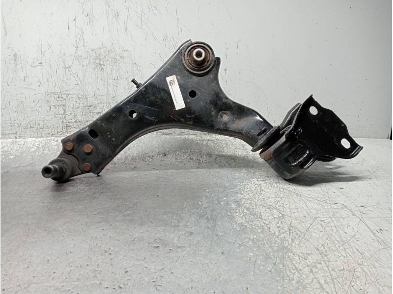 Recambio de brazo suspension inferior delantero izquierdo para land rover discovery sport s referencia OEM IAM FK723A053T033A  