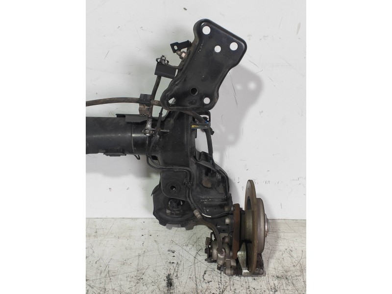 Recambio de puente trasero para citroen c3 picasso live edition referencia OEM IAM   