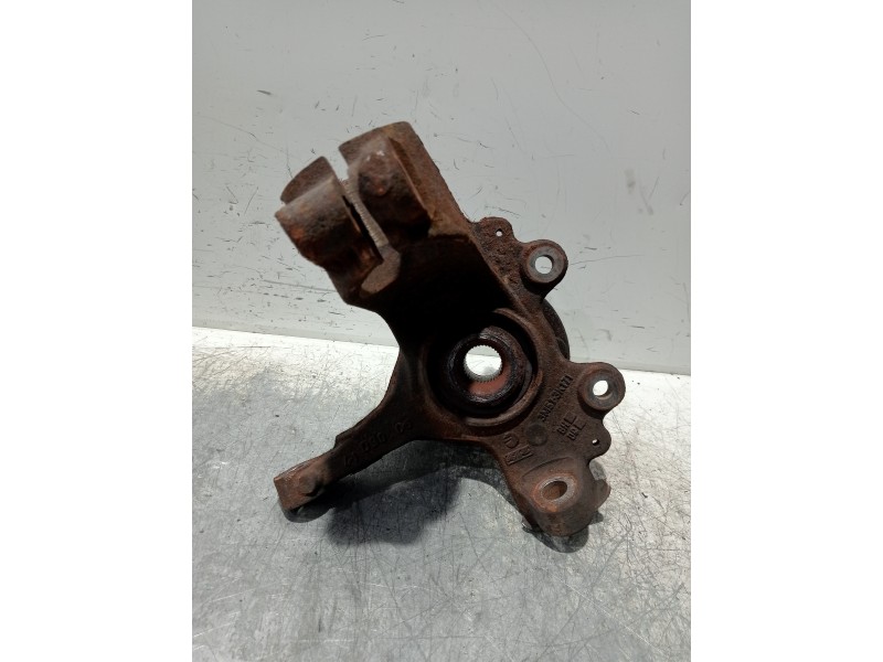 Recambio de mangueta delantera izquierda para ford focus c-max (cap) trend (d) referencia OEM IAM 3M513K171  