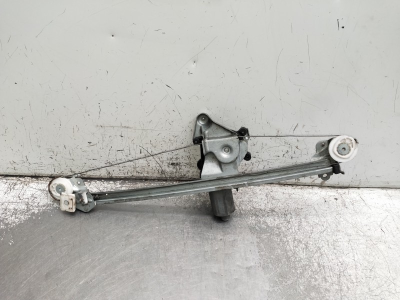 Recambio de elevalunas trasero derecho para mercedes clase e (w210) berlina 230 (210.037) referencia OEM IAM 0130821672  