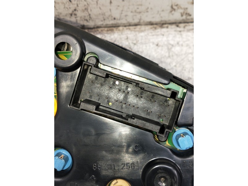 Recambio de cuadro instrumentos para mercedes clase e (w210) berlina 230 (210.037) referencia OEM IAM 2105404947  