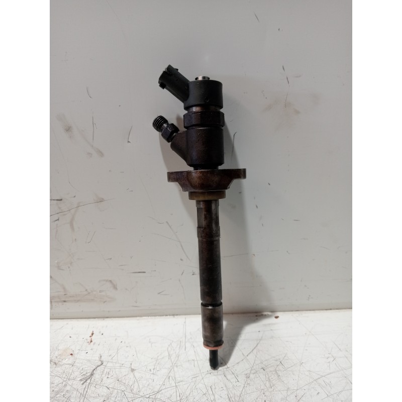 Recambio de inyector para ford focus c-max (cap) trend (d) referencia OEM IAM 606680 0445110239 683301283512