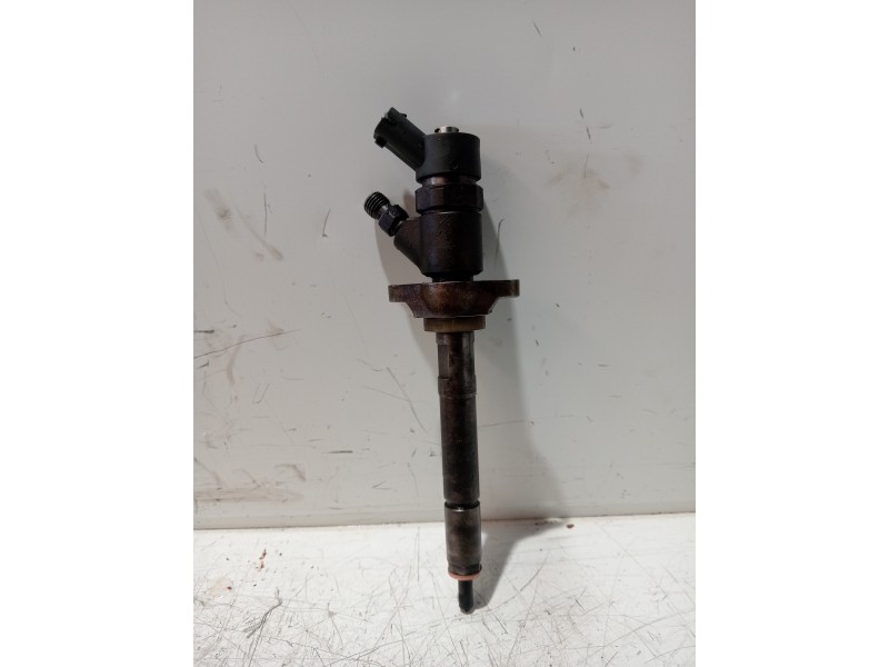 Recambio de inyector para ford focus c-max (cap) trend (d) referencia OEM IAM 606680 0445110239 683301283512