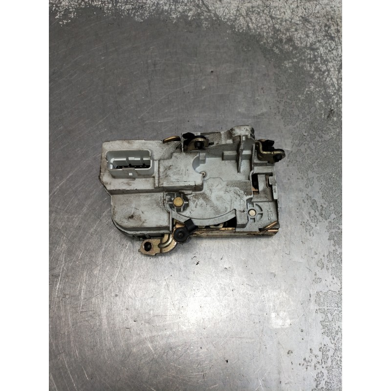 Recambio de motor cierre centralizado delantero derecho para peugeot 406 break (s1/s2) sr pack referencia OEM IAM   