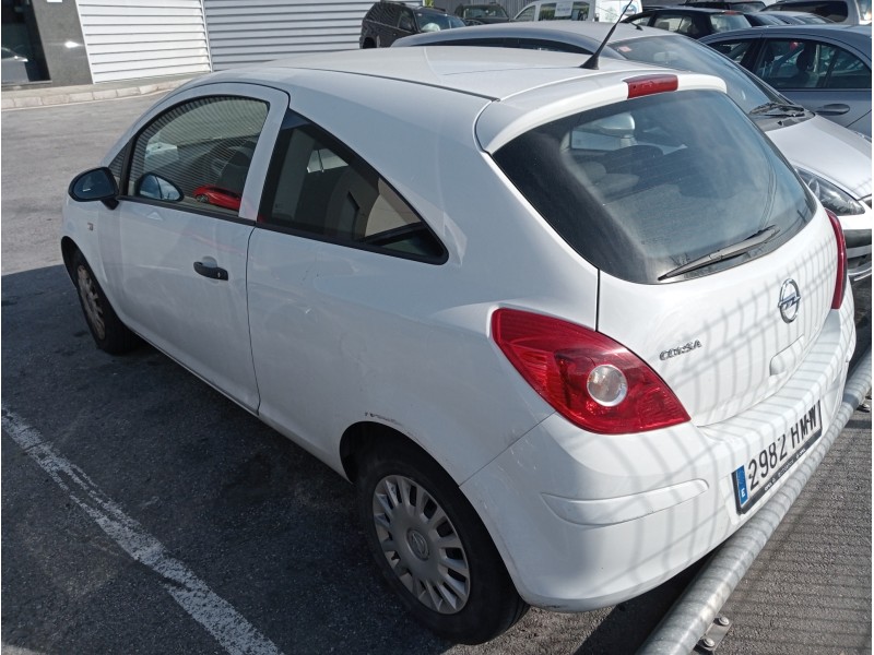 opel corsa d del año 2012