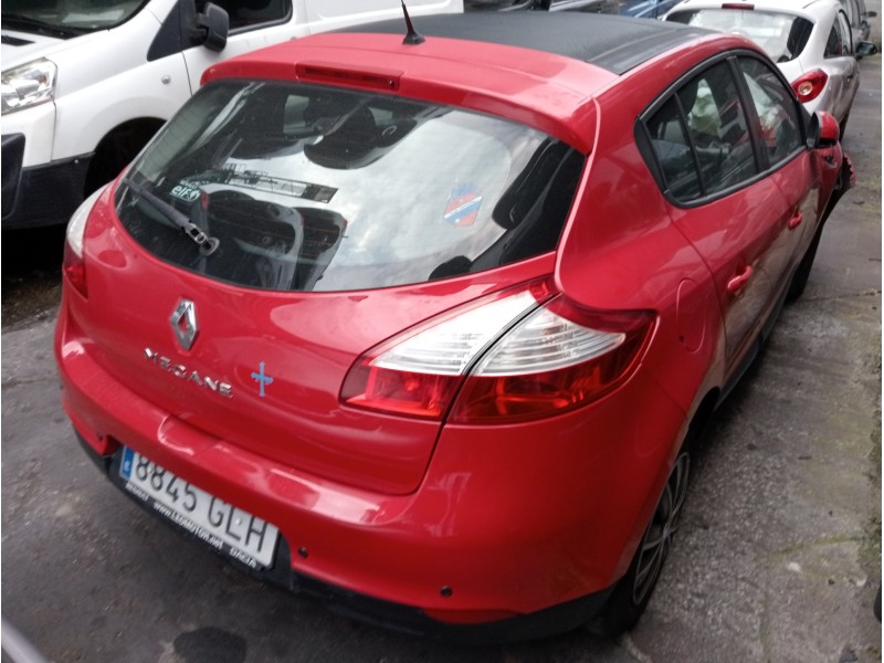renault megane iii berlina 5 p del año 2009