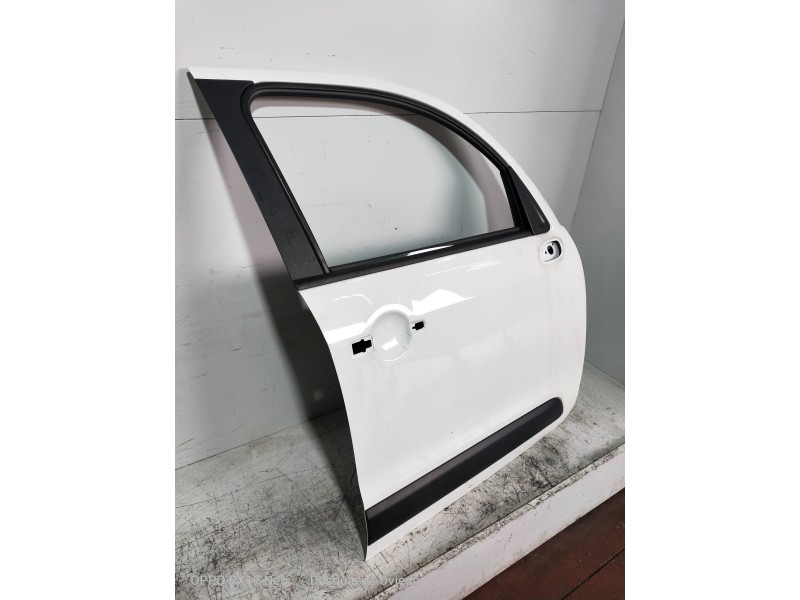 Recambio de puerta delantera derecha para citroen c3 picasso live edition referencia OEM IAM  5P 