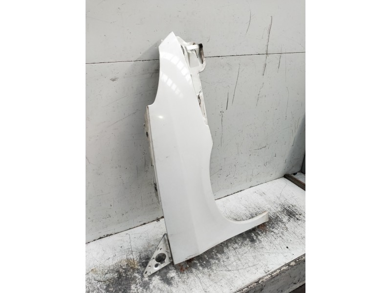 Recambio de aleta delantera derecha para citroen c8 hdi 120 premier referencia OEM IAM   