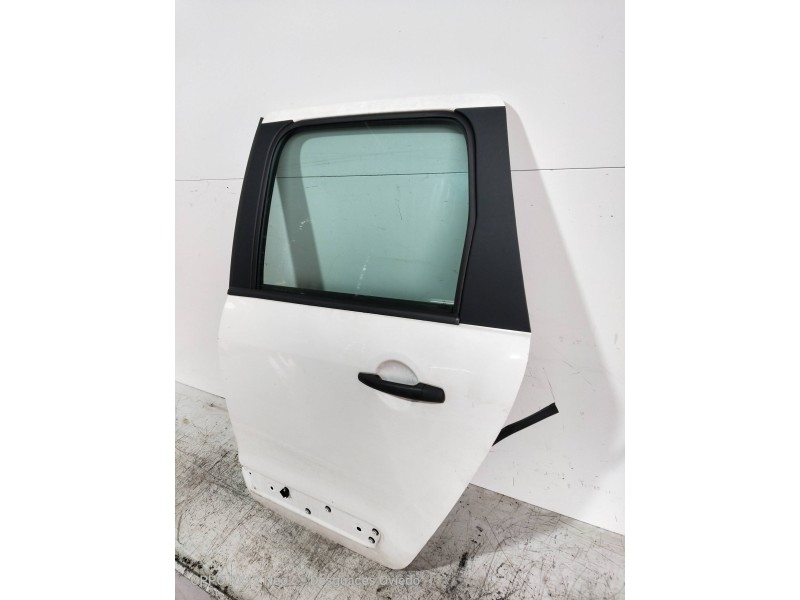 Recambio de puerta trasera izquierda para citroen c3 picasso live edition referencia OEM IAM   