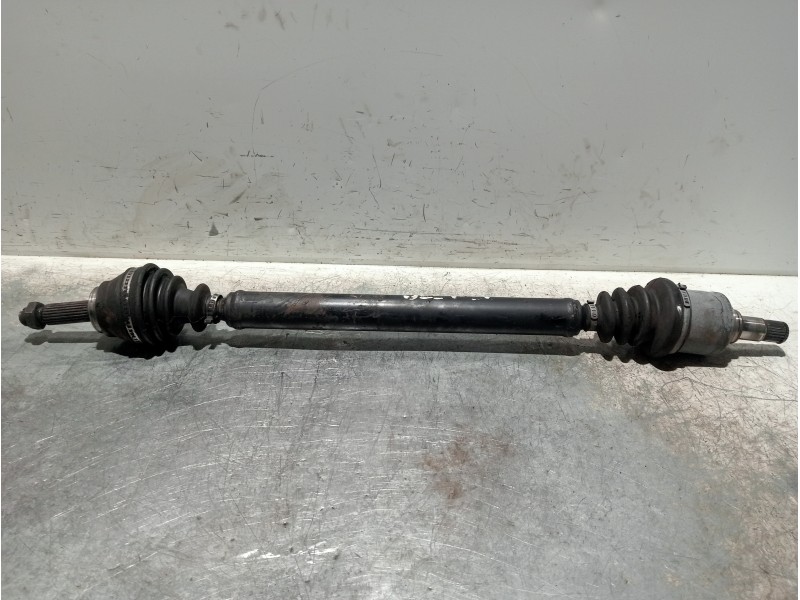 Recambio de transmision delantera derecha para ford escort berlina 1.4 referencia OEM IAM   