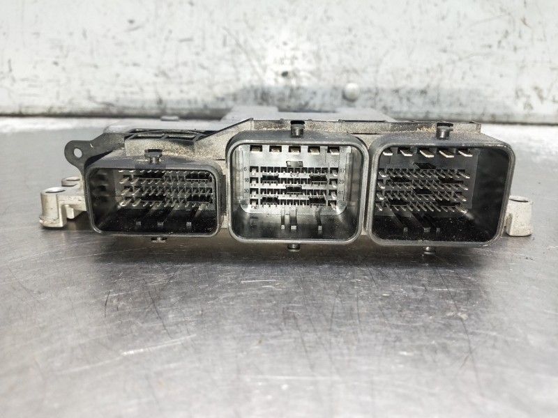 Recambio de centralita motor uce para citroen berlingo cuadro referencia OEM IAM 0281019817 9666729580 