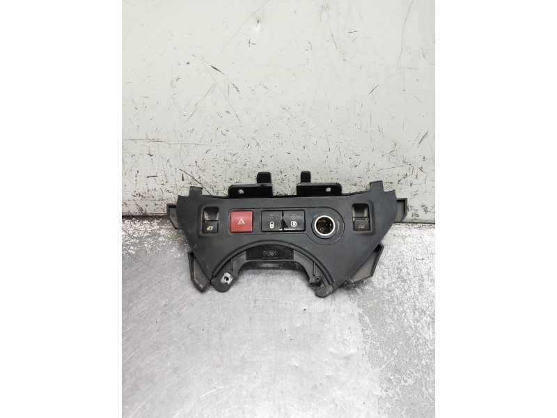 Recambio de mando multifuncion para citroen berlingo cuadro referencia OEM IAM 9680931977  