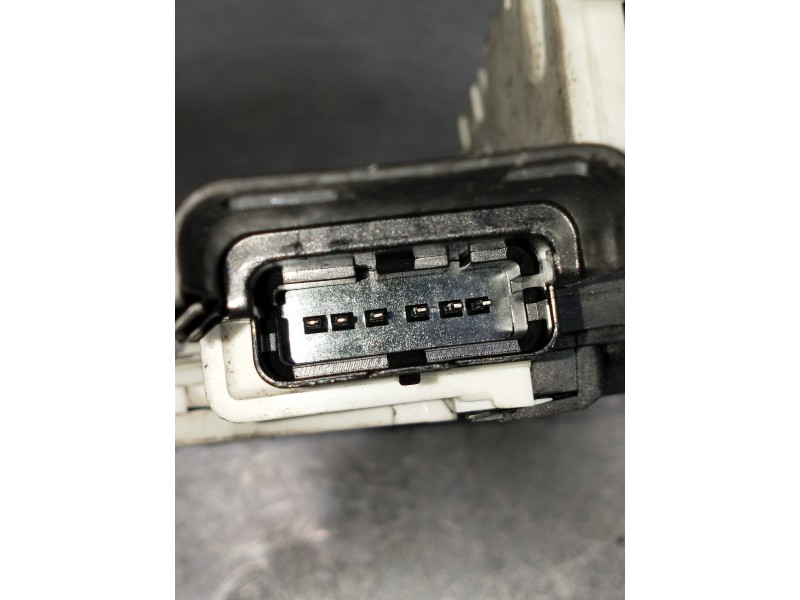 Recambio de motor cierre centralizado delantero izquierdo para citroen berlingo cuadro referencia OEM IAM   5P