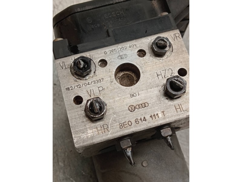 Recambio de abs para volkswagen passat berlina (3b3) highline referencia OEM IAM 0265202401 8E0614111T 