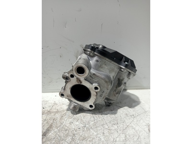 Recambio de valvula egr para mercedes clase c (w204) berlina c 200 cdi blueefficiency (204.001) referencia OEM IAM A6511400160Q0
