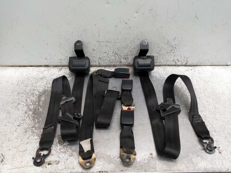Recambio de juego cinturones delantero para renault 5 (b/c40) 1.1 referencia OEM IAM  5P 