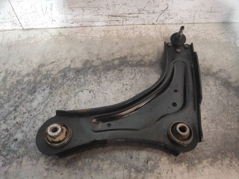 Recambio de brazo suspension inferior delantero izquierdo para renault laguna iii authentique referencia OEM IAM 545010008RD  