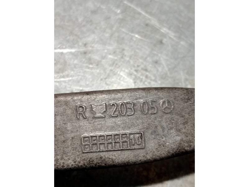 Recambio de brazo suspension superior delantero derecho para mercedes clase c (w204) berlina c 200 cdi blueefficiency (204.001) 