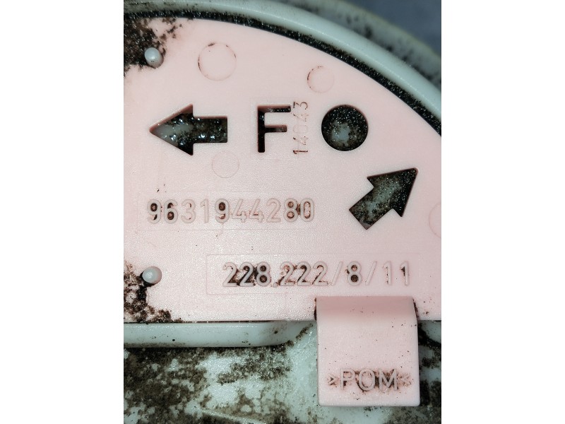 Recambio de bomba combustible para citroen xsara berlina 1.4i sx referencia OEM IAM 9631944280  