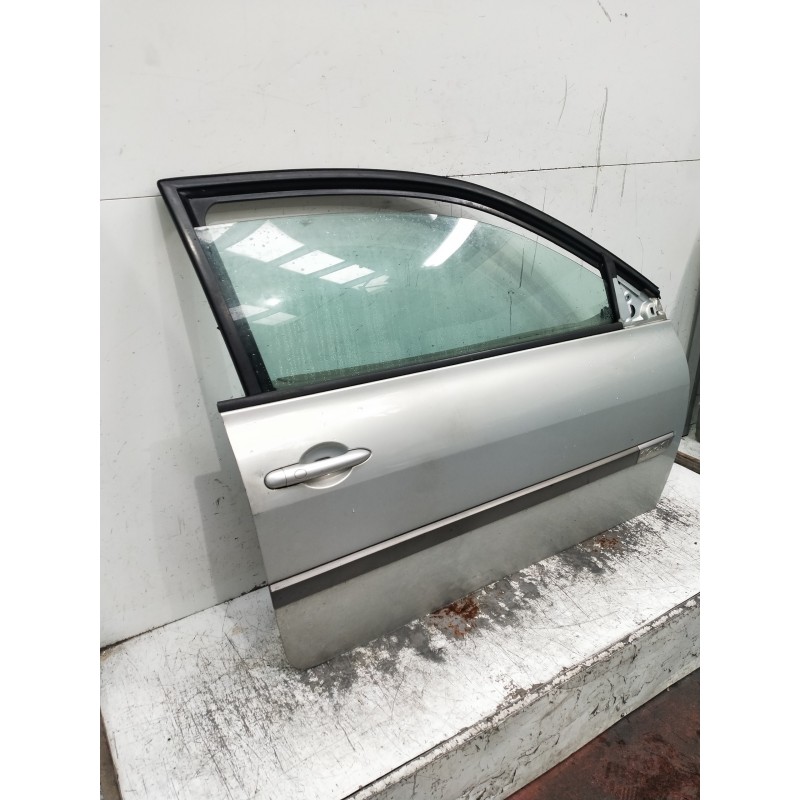 Recambio de puerta delantera derecha para renault megane ii berlina 3p confort authentique referencia OEM IAM   3P
