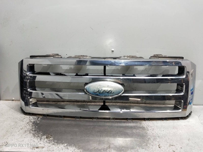 Recambio de rejilla delantera para ford expedition referencia OEM IAM   