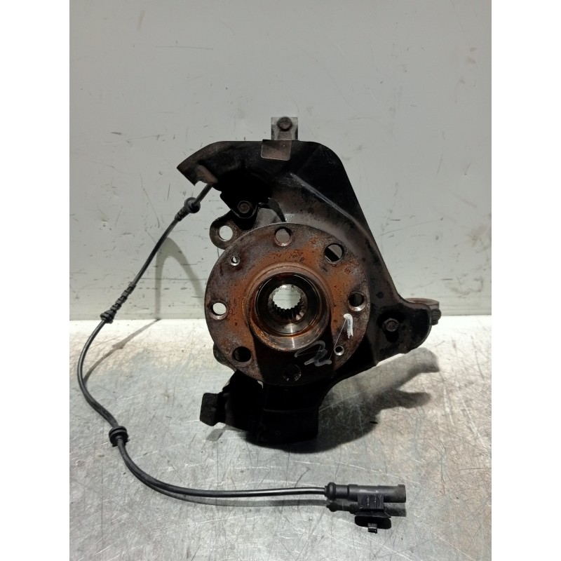 Recambio de mangueta delantera izquierda para fiat grande punto (199) 1.4 16v active referencia OEM IAM 55700932 336259853 