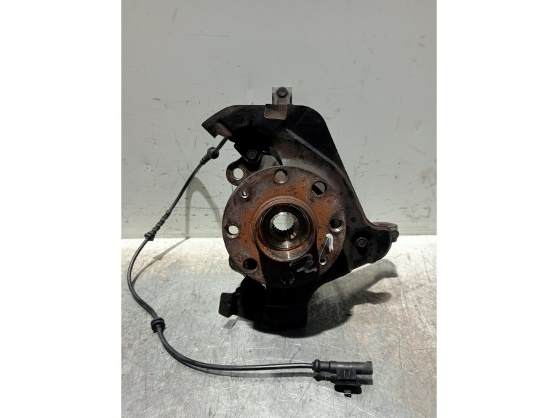 Recambio de mangueta delantera izquierda para fiat grande punto (199) 1.4 16v active referencia OEM IAM 55700932 336259853 