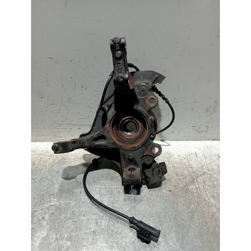Recambio de mangueta delantera izquierda para fiat grande punto (199) 1.4 16v active referencia OEM IAM 55700932 336259853 