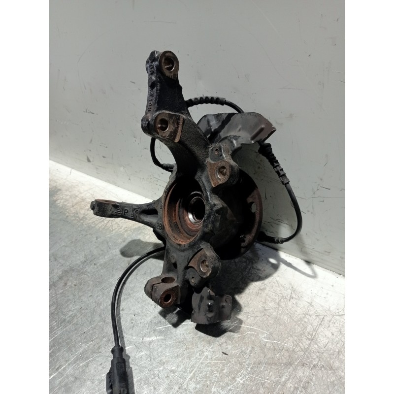Recambio de mangueta delantera izquierda para fiat grande punto (199) 1.4 16v active referencia OEM IAM 55700932 336259853 