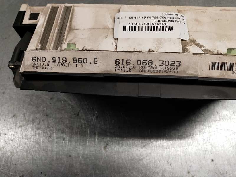 Recambio de cuadro instrumentos para volkswagen polo berlina (6n1) 1.9 sdi referencia OEM IAM 6N0919860E 6160683023  Recambio de cuadro instrumentos para volkswagen polo berlina (6n1) 1.9 sdi referencia OEM IAM 6N0919860E 6160683023