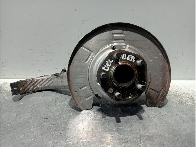 Recambio de mangueta delantera derecha para tesla model 3 referencia OEM IAM R1231601 1044661C 