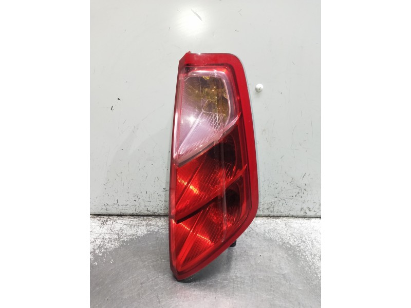 Recambio de piloto trasero derecho para fiat grande punto (199) 1.4 16v dynamic referencia OEM IAM   