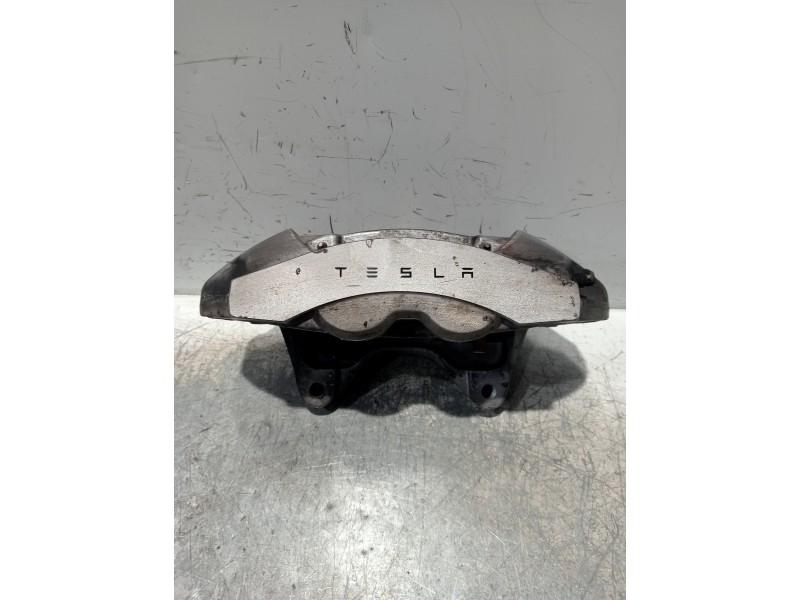 Recambio de pinza freno delantera derecha para tesla model 3 referencia OEM IAM 104462200E  