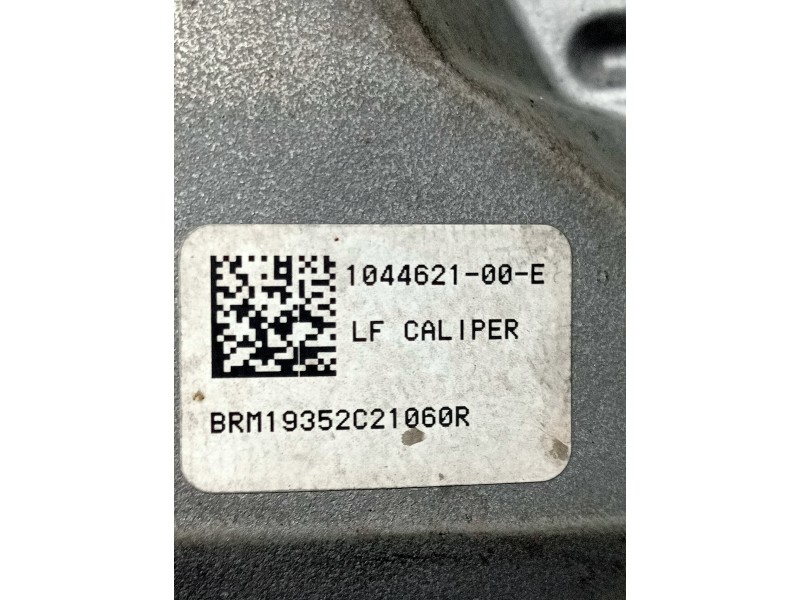 Recambio de pinza freno delantera izquierda para tesla model 3 referencia OEM IAM 104462100E  