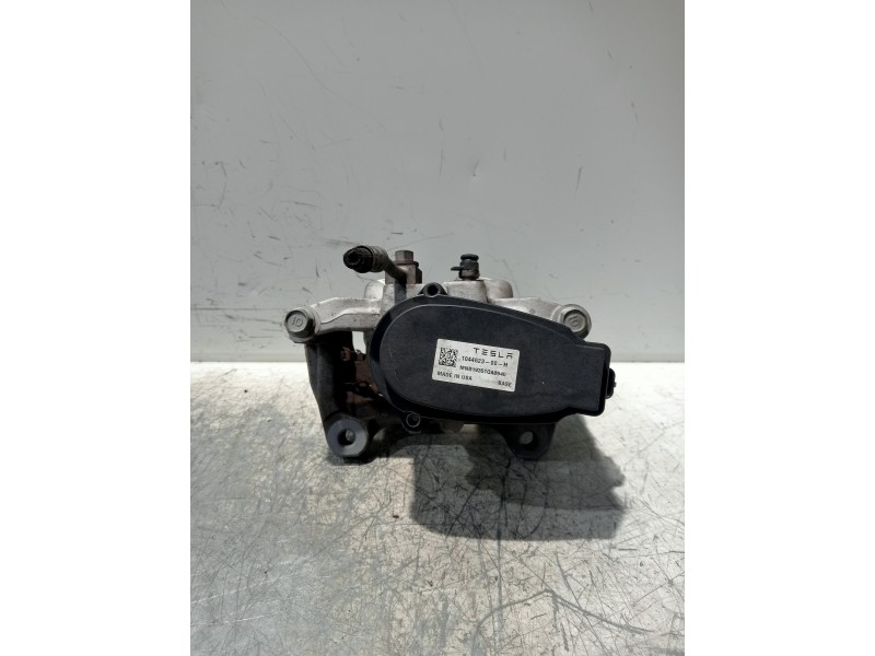 Recambio de pinza freno trasera izquierda para tesla model 3 referencia OEM IAM 104462300H  