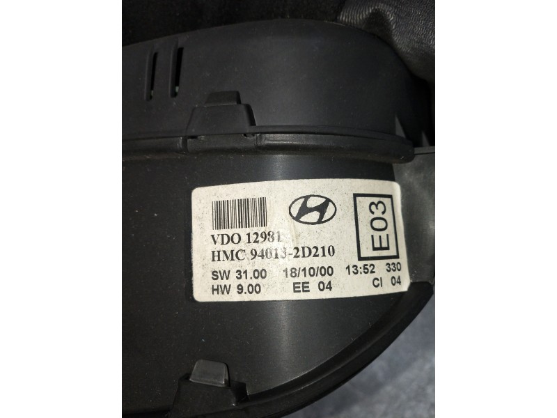 Recambio de cuadro instrumentos para hyundai elantra (xd) 1.6 gls (4-ptas.) referencia OEM IAM 940132D210 VDO12981 