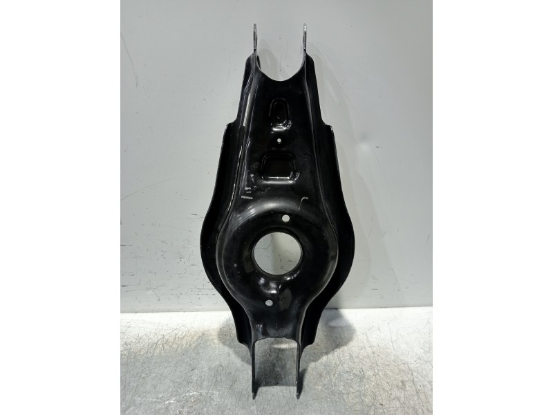 Recambio de brazo suspension inferior trasero izquierdo para tesla model 3 referencia OEM IAM 104445100F  