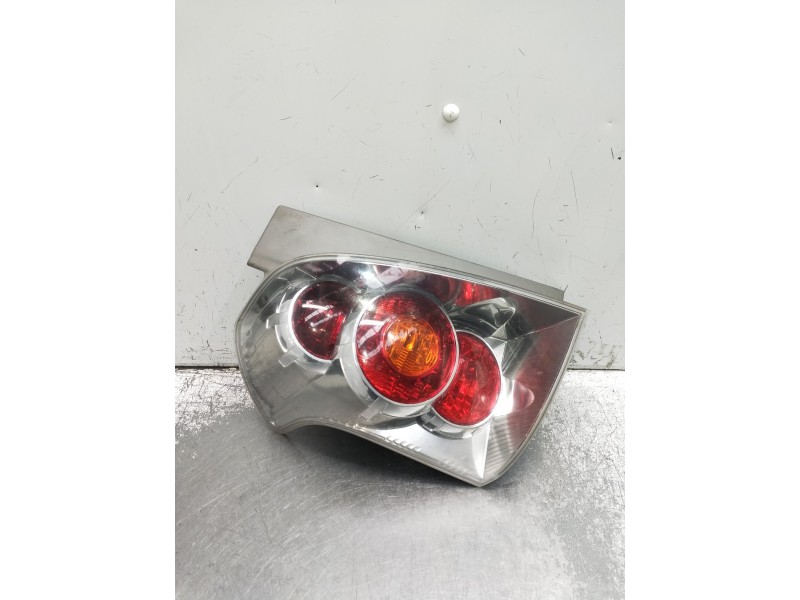 Recambio de piloto trasero izquierdo para toyota corolla verso (r1) 2.0 d-4d luna referencia OEM IAM   