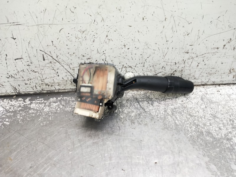 Recambio de mando luces para toyota corolla verso (r1) 2.0 d-4d luna referencia OEM IAM   