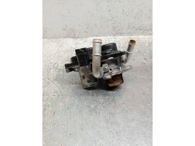 Recambio de valvula egr para audi a4 avant (8w5) advanced edition referencia OEM IAM 04L131501S  