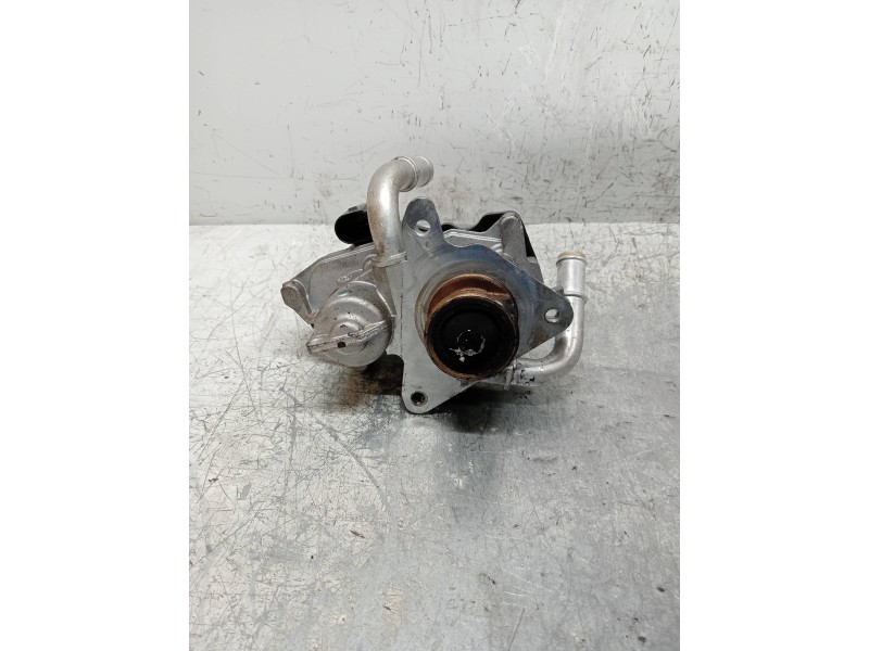 Recambio de valvula egr para audi a4 avant (8w5) advanced edition referencia OEM IAM 04L131501S  