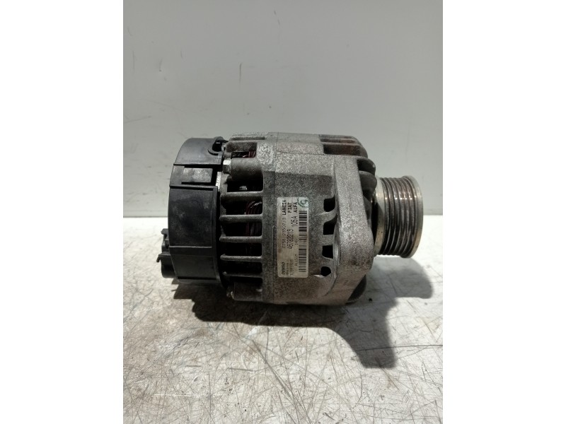 Recambio de alternador para alfa romeo gt (125) 1.9 jtd 16v m-jet impression (10.2006) referencia OEM IAM 63321826 46782213 