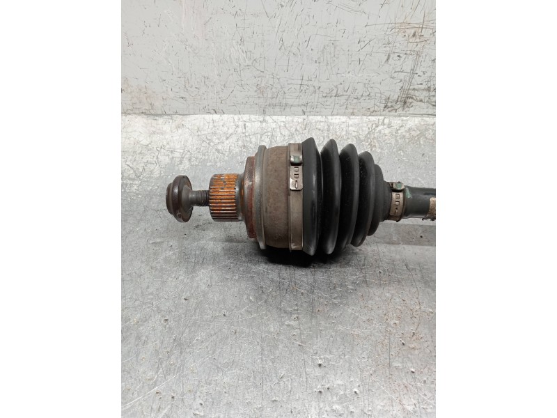 Recambio de transmision delantera derecha para audi a4 avant (8w5) advanced edition referencia OEM IAM 8W0407271G  