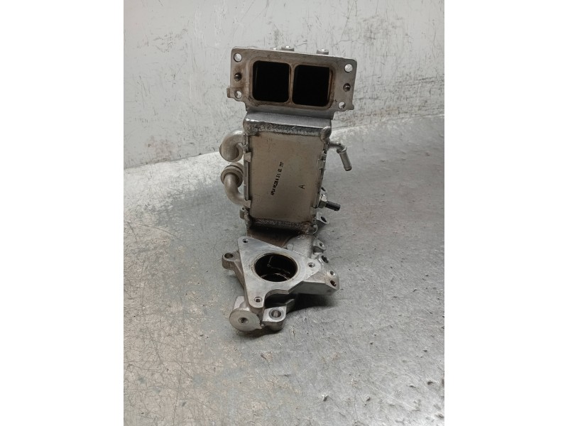 Recambio de colector admision para audi a4 avant (8w5) advanced edition referencia OEM IAM 04L129766AS  